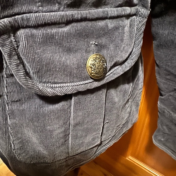 AMI Corduroy Jacket with large detailed buttons - Picture 3 of 8